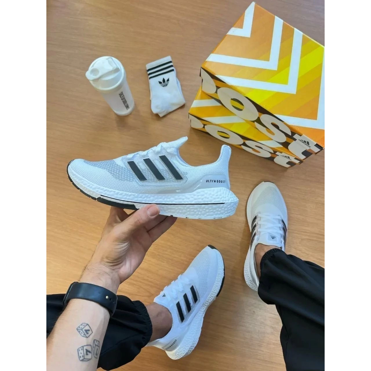 ADIDAS ULTRABOOST WHITE