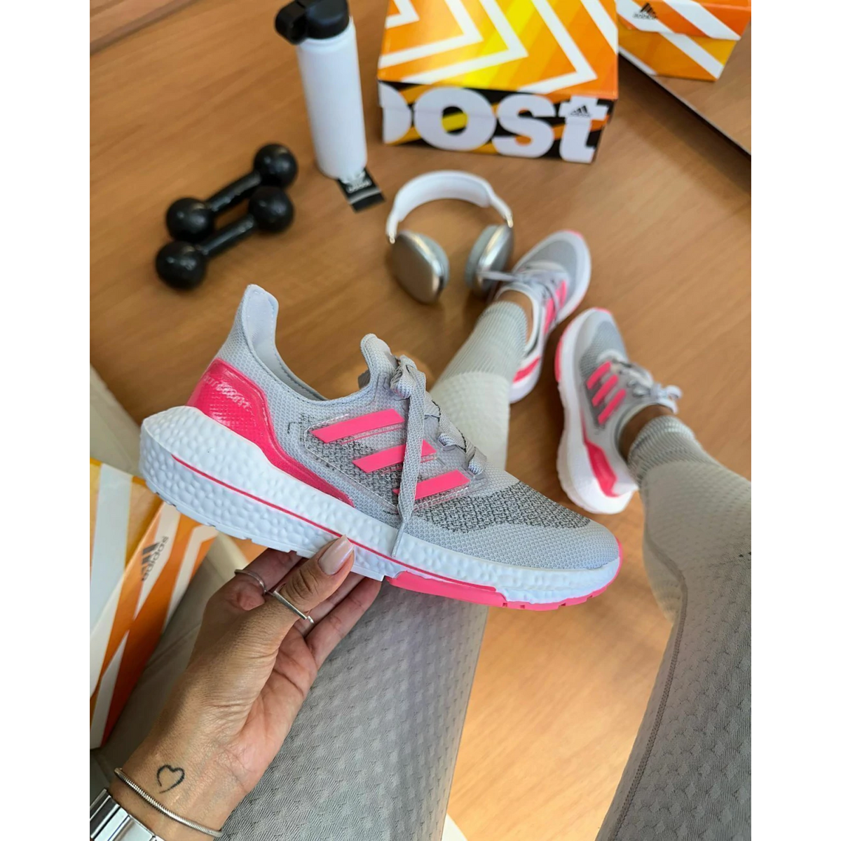 ADIDAS ULTRABOOST GRAY PINK