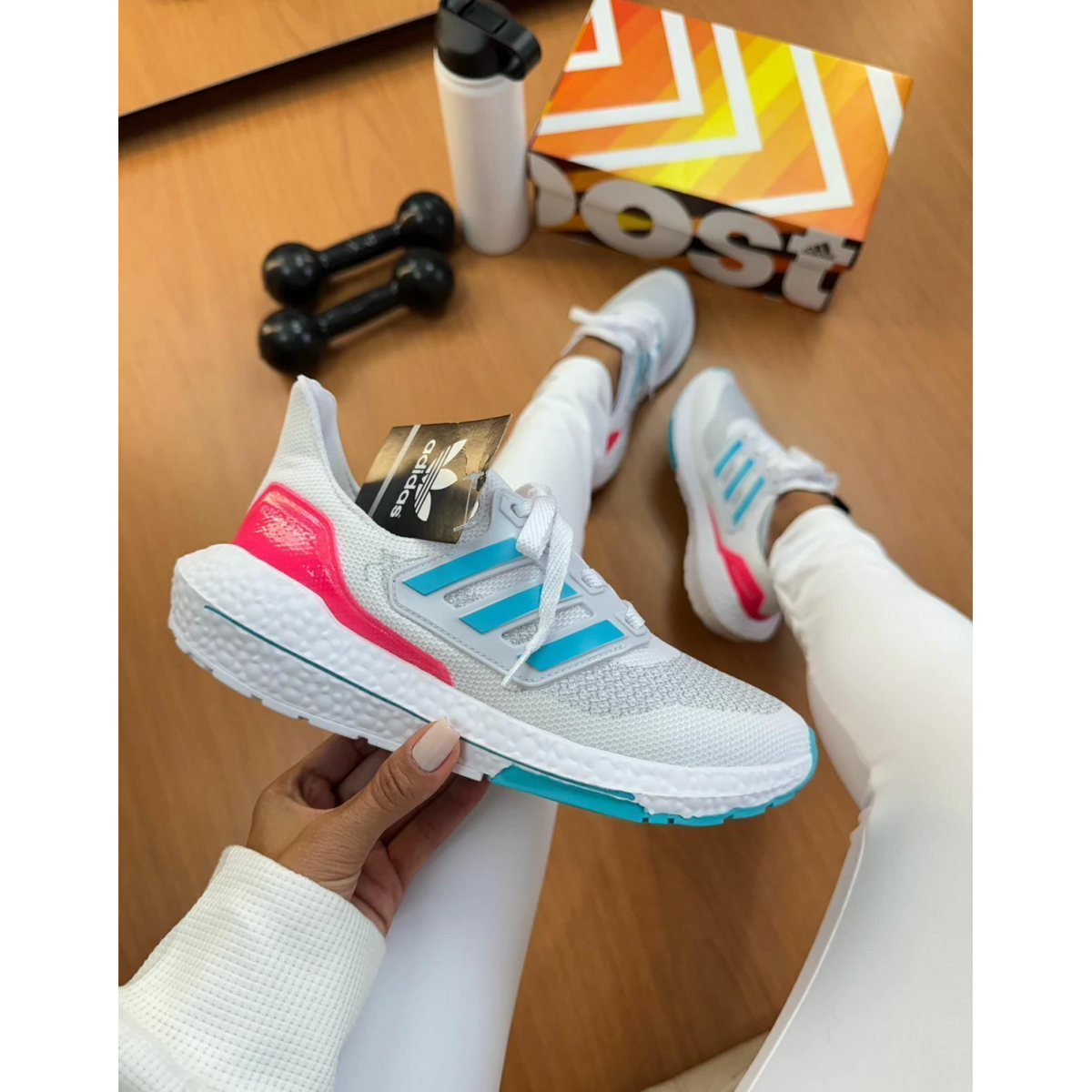 ADIDAS ULTRABOOST WHITE CYAN